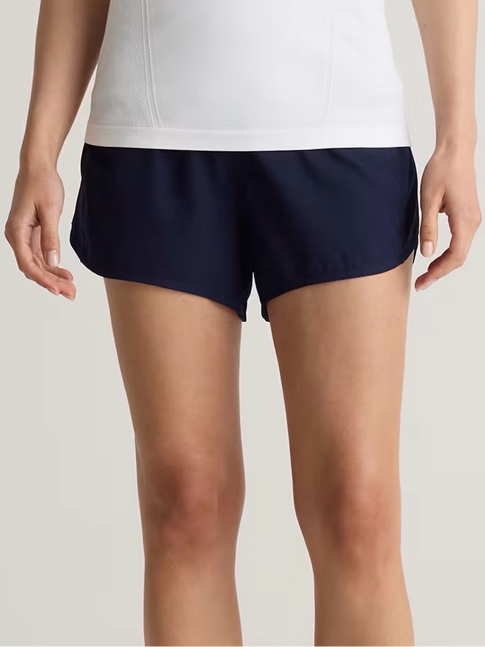 Quince NWOT Weightless High-Rise Running Shorts Medium Deep Navy Blue Short